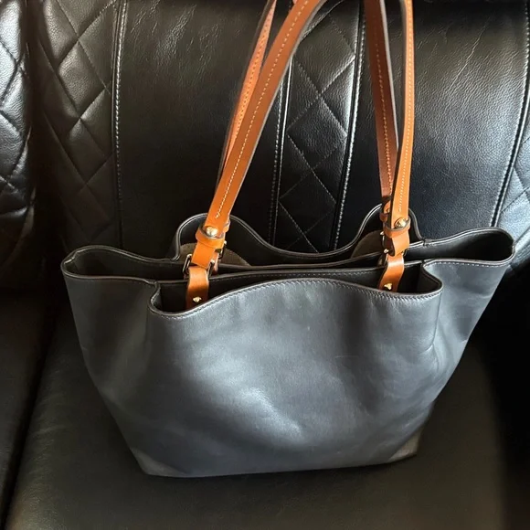 Dooney & Bourke City Flynn Tote Purse - Picture 9 of 14